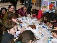 Роспись витражными красками и контурами тм Decola. Мастер-класс от компании «ПитерАртСервис» ведет мастер Эльвира Миргазова.