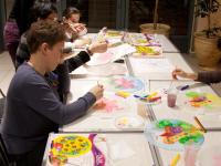 Мастер-класс 'Роспись по шелку. Расписываем шелковое панно' от компании 'Премьер Игрушка'