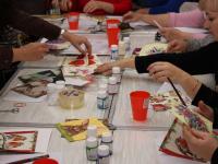 Мастер-класс от компании Питер-арт-Сервис. Декупаж и текстурная паста Сонет. Мастер Марина Трофимова и Наталья Ризель