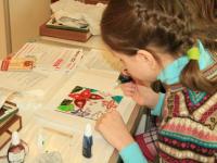 Мастер-класс от компании Питер Арт Сервис. Витражная роспись красками Decola. Мастер Анна Богова