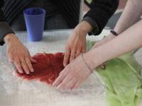 Мастер-класс по мокрому валянию. Мастер Елена Вологдина