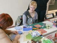 Мастер-класс Оригами из ткани. Праздничная коробочка. Мастер Екатерина Расина