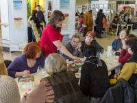 Декорирование стакана с помощью акриловых паст от компании Таир