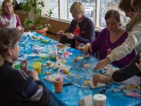 Изготовление сахарных цветов из айсинга с использованием инструментов Wilton. От компании Бизнесс Класс