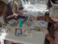 Использование акриловых красок Гамма для росписи деревянных изделий