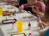 витражная роспись по стеклу красками Decola. М-кл от компании ПитерАртСервис