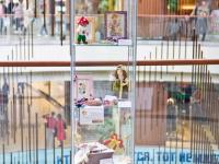 выставка творческих работ на 4-м этаже трц Аура