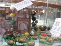 выставка творческих работ на 4-м этаже трц Аура