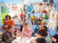 Техника сухого и мокрого валяния. Ведёт презентацию Блайберг Марина