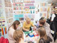 Техника скрапбукинга. Презентацию по материалам и инструментам тм Mr. Painter проводят Саксонова Татьяна и Москалёва Светлана