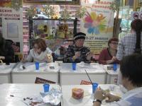 Мастер-класс по декорированию карнавальной маски материалами тм Decola