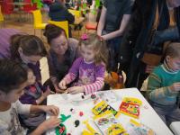 Презентация и мастер-классы товаров для детского творчества AMOS. Вела презентацию Дружинина Оксана