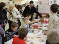 Детский мастер-класс. Моделирование без ножниц и клея с наборами Уманая бумага