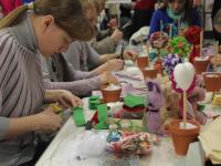 Мастера-класс по созданию топиария ведет  Петруненко Елена