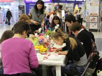 Мастера-класс по созданию топиария ведет  Петруненко Елена