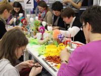 Мастера-класс по созданию топиария ведет  Петруненко Елена