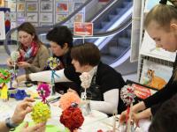 Мастера-класс по созданию топиария ведет  Петруненко Елена