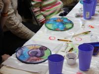 Мастер-класс по батику ведет Гордеева Валентина