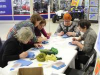 Мастер-класс по валянию ведет Вологдина Елена