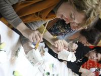 Мастер-класс по технике декупаж ведет Умникова Ольга