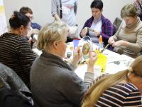 Мастер-класс по технике декупаж ведет Умникова Ольга