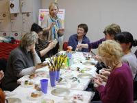 Мастер-класс по технике декупаж ведет Умникова Ольга