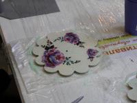 Мастер-класс по технике декупаж ведет Шевченко Олеся