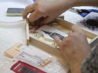 Мастер-класс по технике декупаж ведет Январева Диана