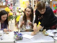 Мастер-класс по пэчворку ведет  Смолянинова Людмила