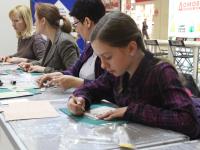 Мастер-класс по скрапбукингу ведет  Лиходеева Анна