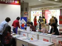 Мастер-класс по скрапбукингу ведет  Лиходеева Анна