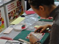 Мастер-класс по скрапбукингу ведет  Шелемех Вера