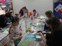 Мастер-класс по скрапбукингу ведет  Шелемех Вера