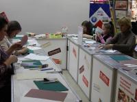 Мастер-класс по скрапбукингу ведет  Шелемех Вера