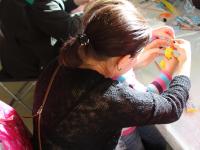 Мастер-класс по гофроквиллингу  ведет Руснак Виорика