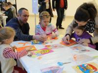 Детский мастер-класс. Раскрашивание цветным песком Mr. Painter