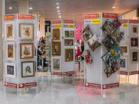 Выставка творческих работ и детских рисунков