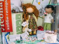 Выставка творческих работ и детских рисунков