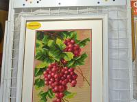 Выставка творческих работ и детских рисунков