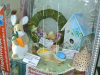 Выставка творческих работ и детских рисунков