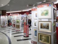 Выставка творческих работ и детских рисунков