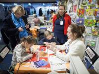 Презентация Peppy, Micron швейные машины, различные инструменты для шитья, ткани для пэчворка и квилтинга