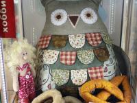 Выставка творческих работ и детских рисунков