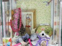 Выставка творческих работ и детских рисунков